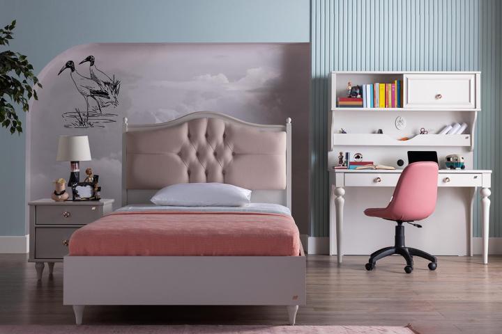 EMILY GENC ODASI_007